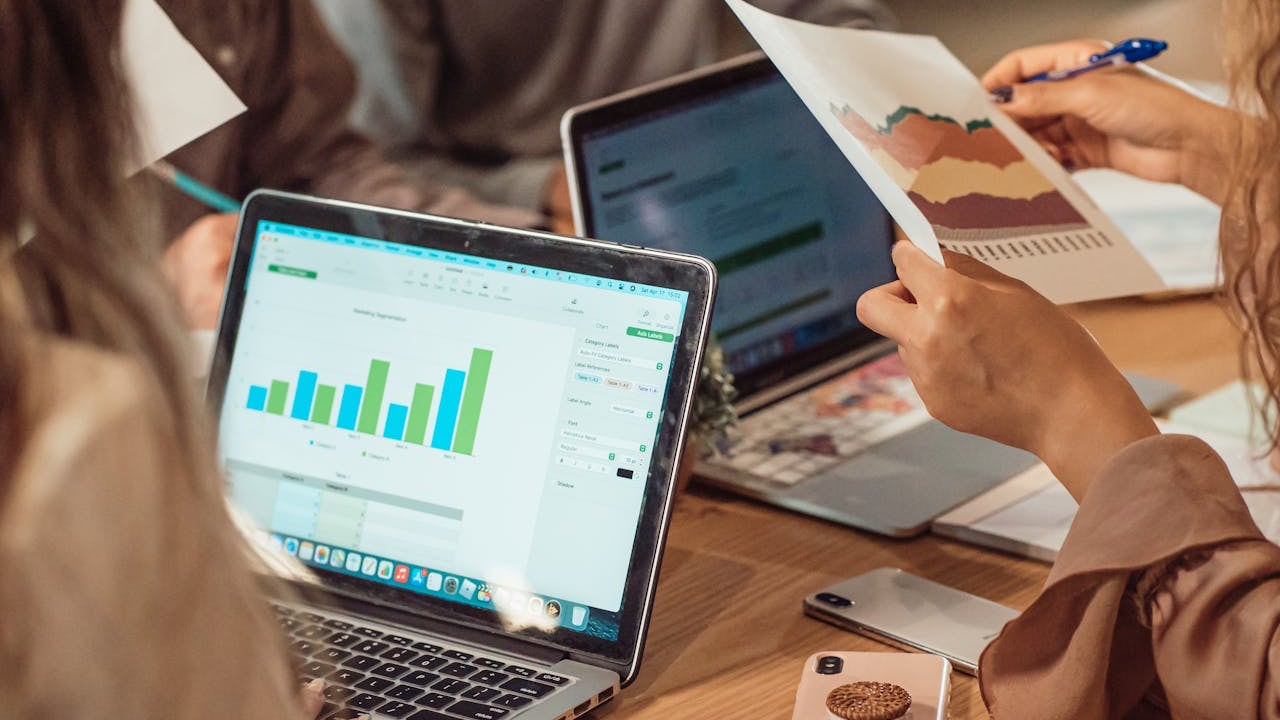 Data-driven field service is redefining field management
